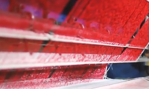 Césped sintético rojo en el Onésio Brasileiro Alvarenga Césped sintético rojo en el Onésio Brasileiro Alvarenga